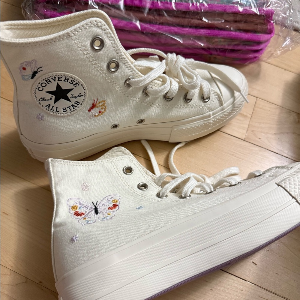 Converse Hightop Platform Embroidery Butterfly